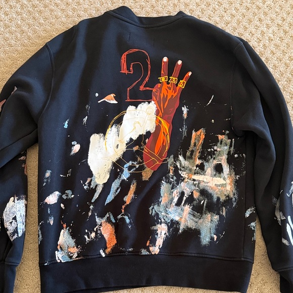 Abstract Design Black Sweater - Picture 4 of 6